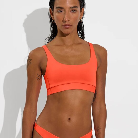 LEFT ON FRIDAY NWT Double Scoop Top in Aperol size Small - Picture 1 of 7
